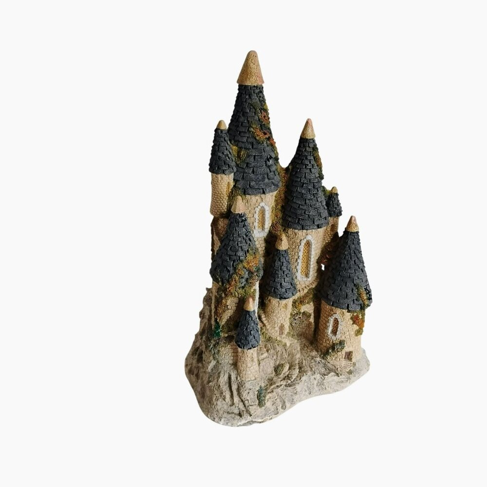 David Winter Fairytale Castle Figurine 1982 Handpainted Signed Monique Walton - Picture 7 of 7
